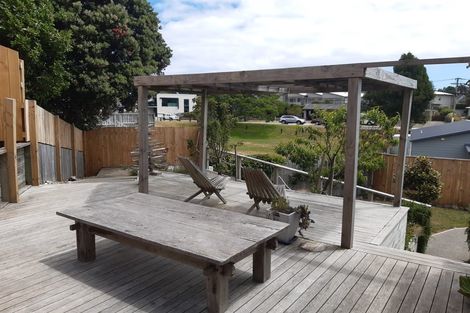 Photo of property in 10 Alexander Road, Raumati Beach, Paraparaumu, 5032