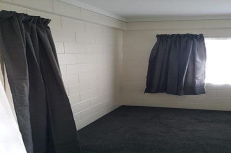 Photo of property in 14 Tatyana Place, Massey, Auckland, 0614