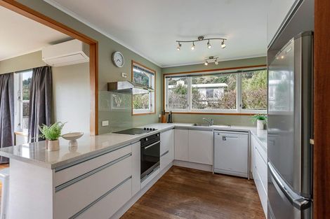 Photo of property in 102 Ruapehu Street, Paraparaumu, 5032