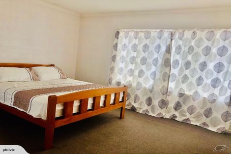 Photo of property in 1 Brompton Place, Burswood, Auckland, 2013