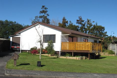 Photo of property in 30 Bluewater Place, Wattle Downs, Auckland, 2103