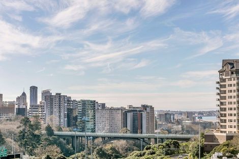 Photo of property in Luna Apartments, 6r/16 Burton Street, Grafton, Auckland, 1010