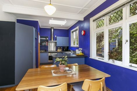 Photo of property in 94 Sutherland Road, Melrose, Wellington, 6023