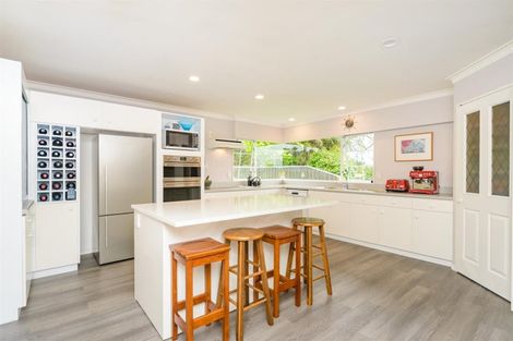 Photo of property in 130 Parewanui Road, Bulls, 4894