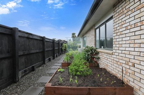 Photo of property in 29 Caulfield Place, Pukehangi, Rotorua, 3015