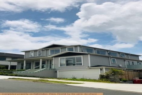 Photo of property in 65 Rathmullen Place, Pinehill, Auckland, 0632