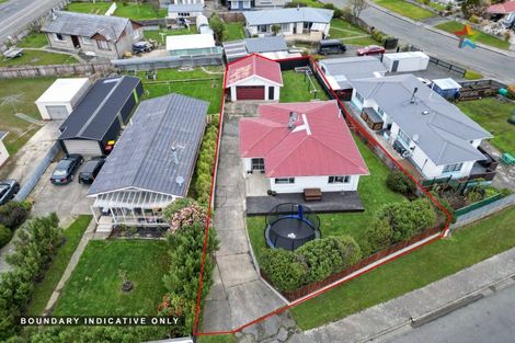 Photo of property in 6 Paisley Street, Kew, Invercargill, 9812