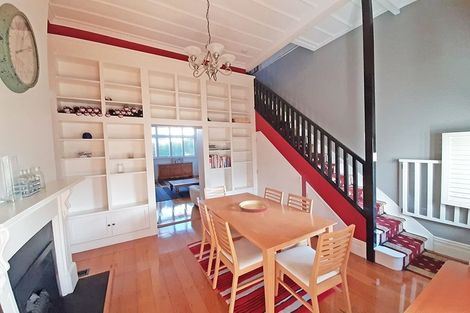 Photo of property in 2/24 Church Street, Devonport, Auckland, 0624