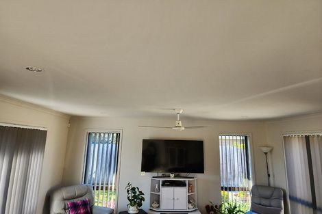 Photo of property in 21 Rainey Crescent, Papamoa Beach, Papamoa, 3118