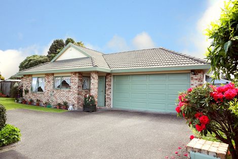 Photo of property in 25l Youngs Road, Papakura, 2110
