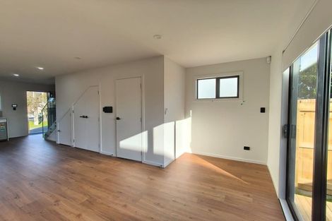 Photo of property in 2/364 Main Road, Huapai, Kumeu, 0810