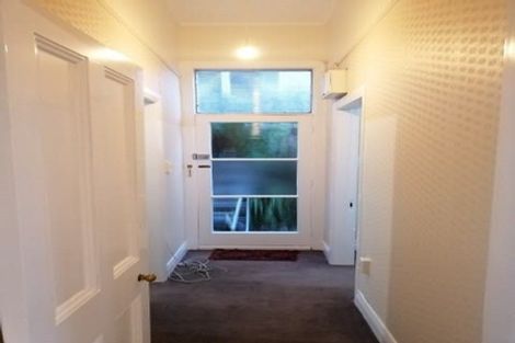 Photo of property in 13 Mortimer Terrace, Aro Valley, Wellington, 6021