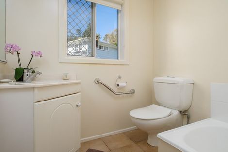 Photo of property in 3 Seddon Crescent, Whataupoko, Gisborne, 4010