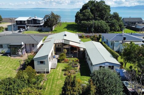 Photo of property in 8 Seaview Avenue, Te Puru, Thames, 3575