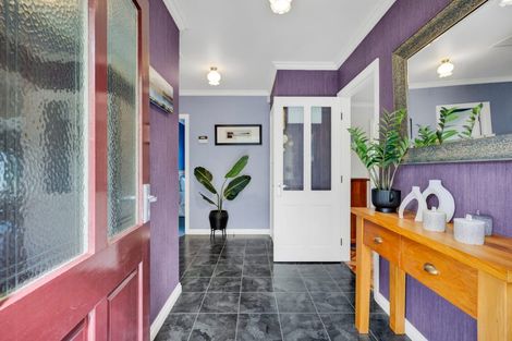 Photo of property in 218 Henwood Road, Paraite, New Plymouth, 4372