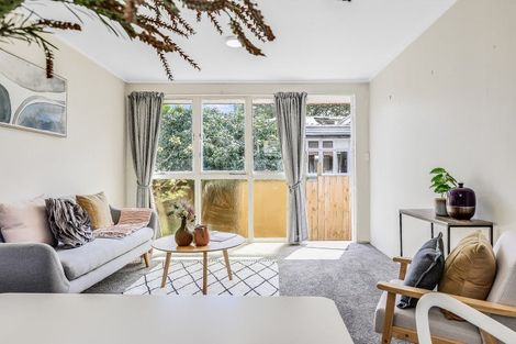 Photo of property in 2/271 River Road, Claudelands, Hamilton, 3214