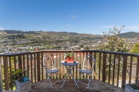 Photo of property in 7 Chastudon Place, Tawa, Wellington, 5028