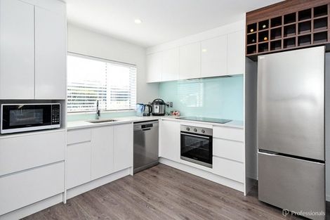 Photo of property in 65a Tawhiti Road, Pukekohe, 2120