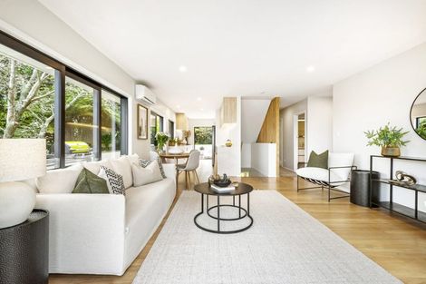 Photo of property in 5 Island Bay Road, Beach Haven, Auckland, 0626