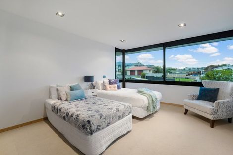 Photo of property in 51 Pacific Parade, Army Bay, Whangaparaoa, 0930