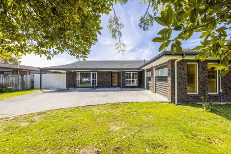 Photo of property in 14 Peridot Place, Conifer Grove, Takanini, 2112