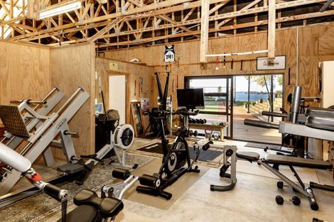 Photo of property in 349 Clifton Road, Whitford, Howick, 2571