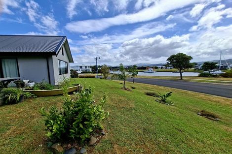 Photo of property in 70 Leeward Drive, Whitianga, 3510