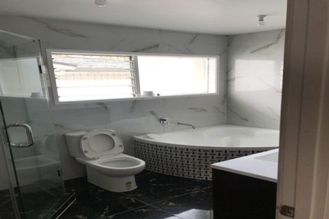 Photo of property in 20 Grenada Avenue, Forrest Hill, Auckland, 0620