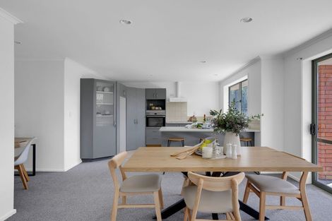 Photo of property in 5 Locksley Lane, Hamilton East, Hamilton, 3216