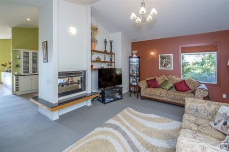 Photo of property in 52 Manakau Heights Drive, Manakau, Otaki, 5583