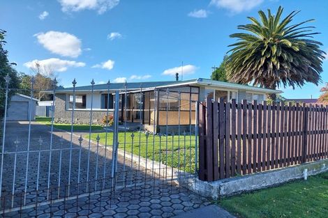 Photo of property in 4 Davidson Crescent, Hornby, Christchurch, 8042