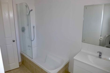 Photo of property in 17 Margarita Rise, Pukekohe, 2120