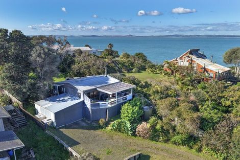 Photo of property in 6569 Pouto Road, Pouto, 0391
