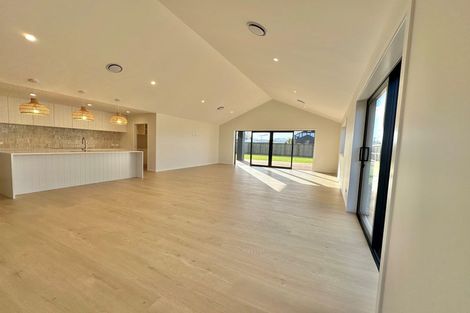 Photo of property in 10 Whareatea Road, Redwoodtown, 7201