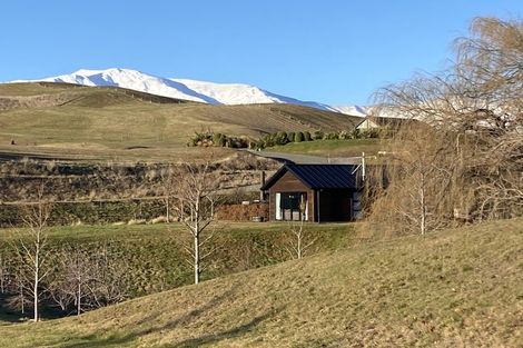 Photo of property in 82 Threepwood Road, Lake Hayes, Queenstown, 9371