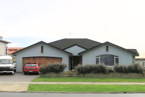 Photo of property in 3 Coleraine Drive, Rototuna, Hamilton, 3210