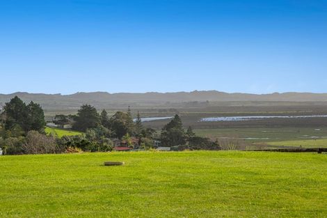 Photo of property in 4 Ferngully Road, Helensville, Kaukapakapa, 0871