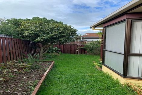 Photo of property in 2/116 Bucklands Beach Road, Bucklands Beach, Auckland, 2012