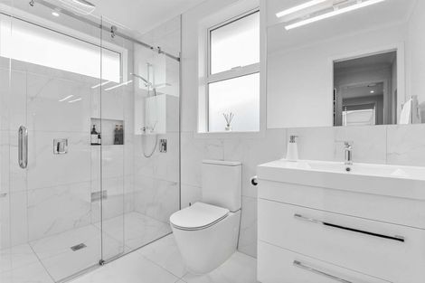 Photo of property in 25 Gee Place, Taradale, Napier, 4112