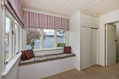Photo of property in 34 Warwick Crescent, Taradale, Napier, 4112
