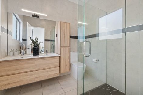 Photo of property in 6b Arkley Avenue, Farm Cove, Auckland, 2012