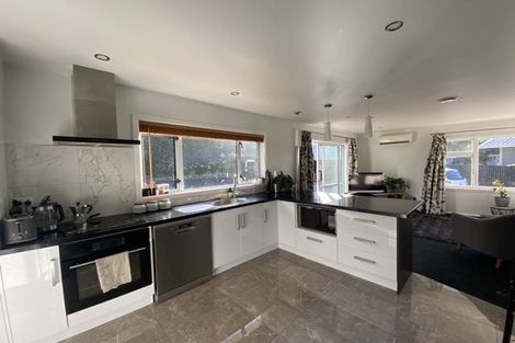 Photo of property in 27 Bishopsworth Street, Hillsborough, Christchurch, 8022