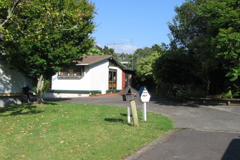 Photo of property in 2/38 Sandiacre Way, Browns Bay, Auckland, 0630