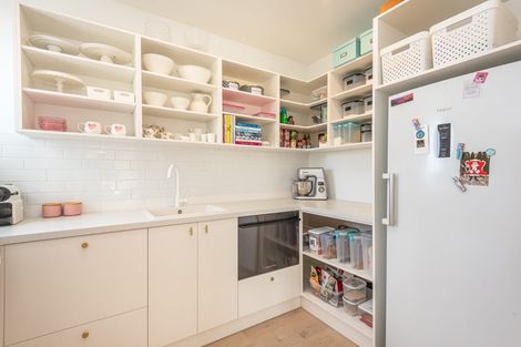 Photo of property in 17 El Patron Lane, Halswell, Christchurch, 8025