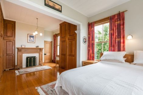 Photo of property in 15 Sealy Road, Bluff Hill, Napier, 4110