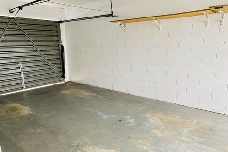 Photo of property in 2/15 Hamlin Road, Mount Wellington, Auckland, 1060