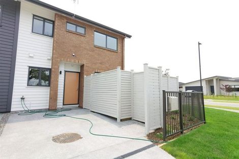 Photo of property in 37 Nganui Avenue, Takanini, 2112