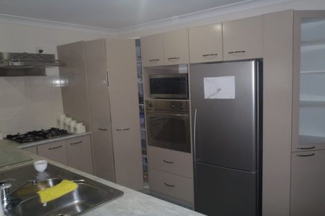 Photo of property in 6 Roy Maloney Drive, Henderson, Auckland, 0612