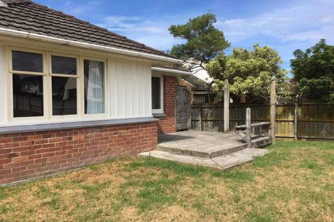 Photo of property in 40 Wattle Street, New Lynn, Auckland, 0600