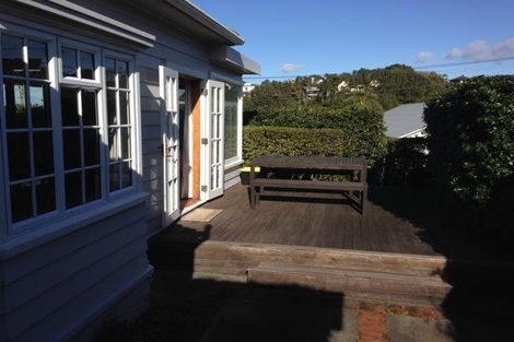 Photo of property in 1 Ranui Crescent, Khandallah, Wellington, 6035